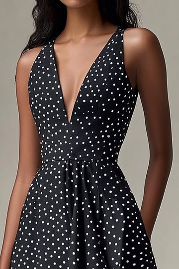Svart A Line V-hals Kort Vit Polka Dots Klänning